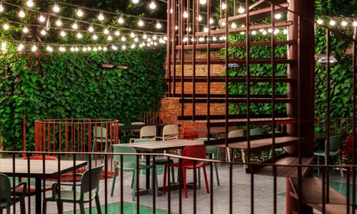 هتل زگ تفلیس هتل زگ تفلیس